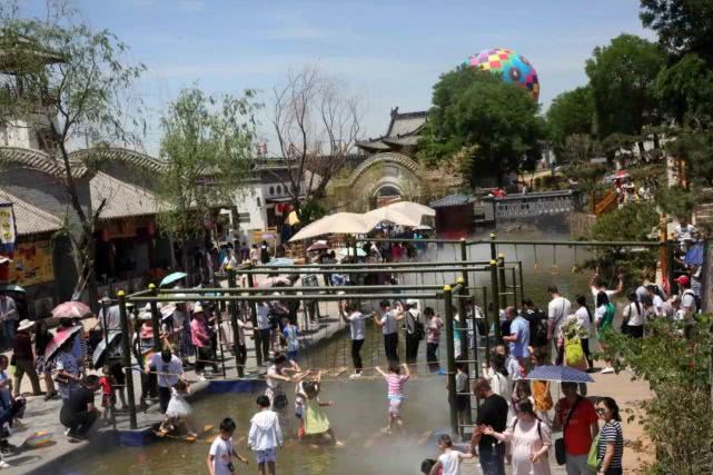 西安白鹿原&middot;白鹿倉景區(qū)締造2000萬人品質(zhì)游滿意游新傳奇